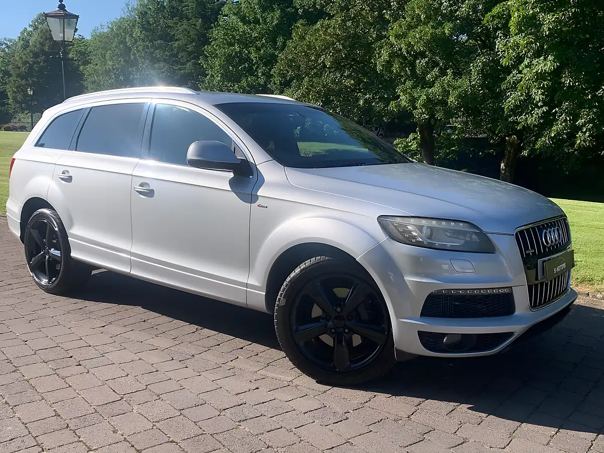 Used 2012 Audi Q7 S Line Silver - Interior and Exterior details 5