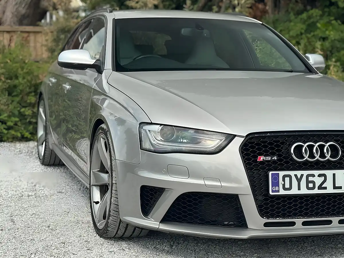 Used 2012 Audi RS 4 Avant S Tronic Silver - Interior and Exterior details 19