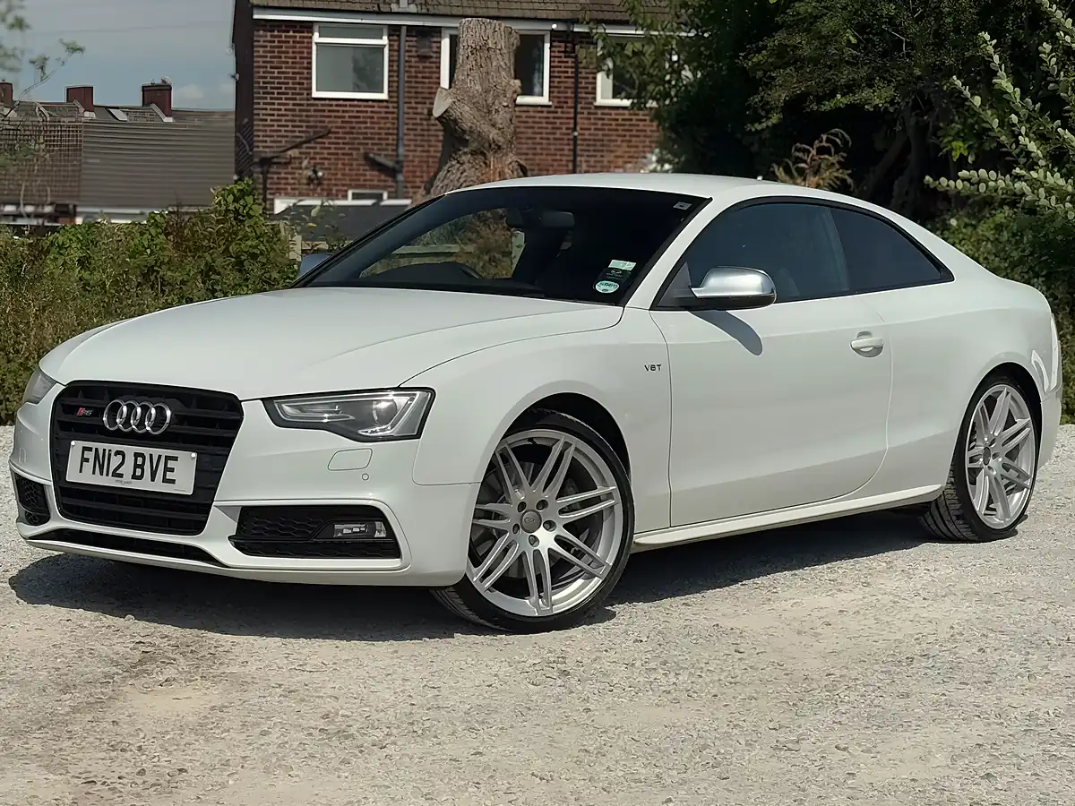 Used 2012 Audi S5 Quattro White - Interior and Exterior details 16