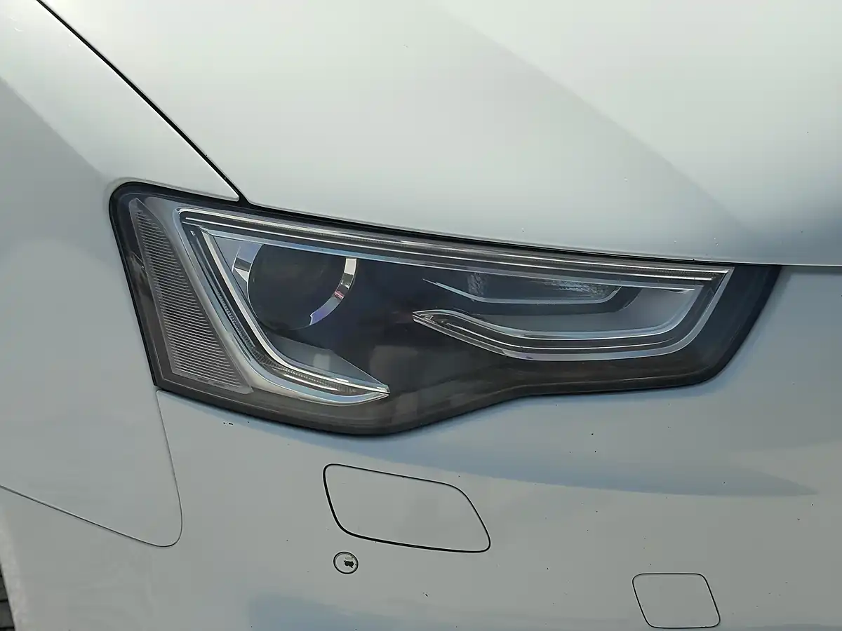 Used 2012 Audi S5 Quattro White - Interior and Exterior details 18