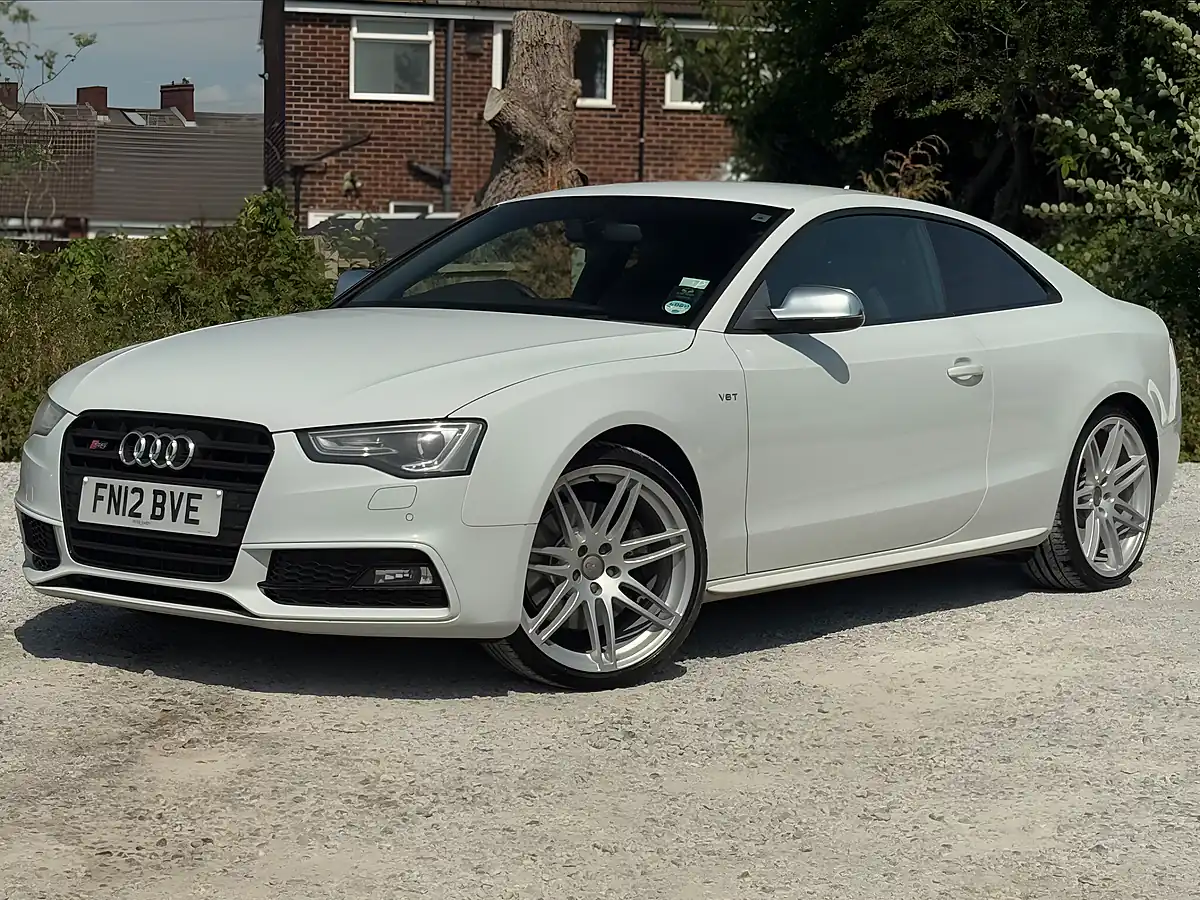 Used 2012 Audi S5 Quattro White - Interior and Exterior details 2