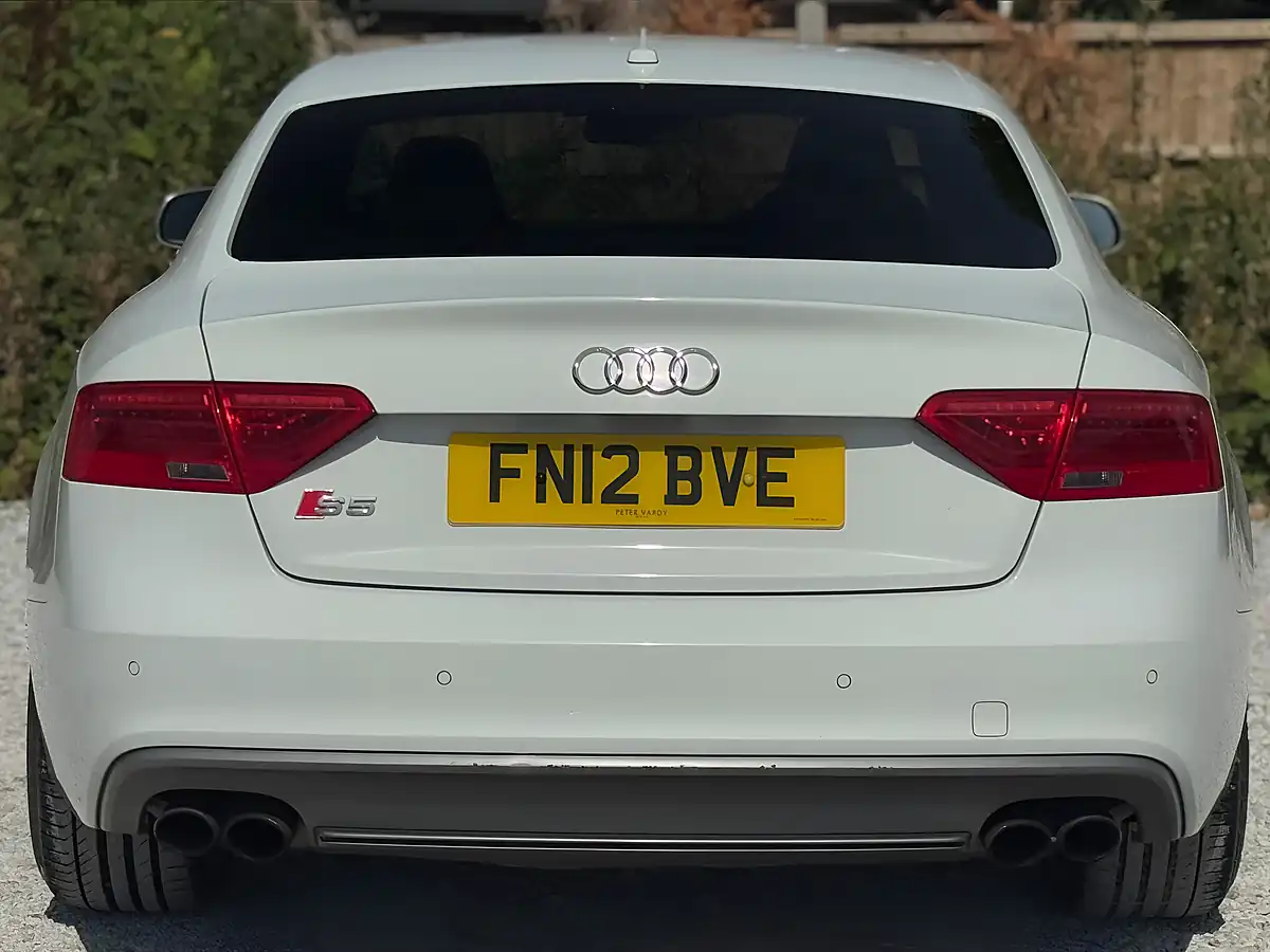 Used 2012 Audi S5 Quattro White - Interior and Exterior details 8