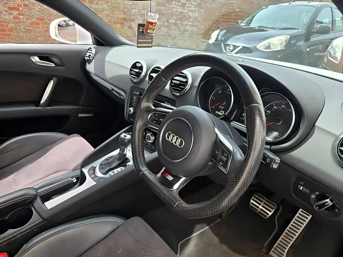 Used 2012 Audi Tt Black Edition White - Interior and Exterior details 10