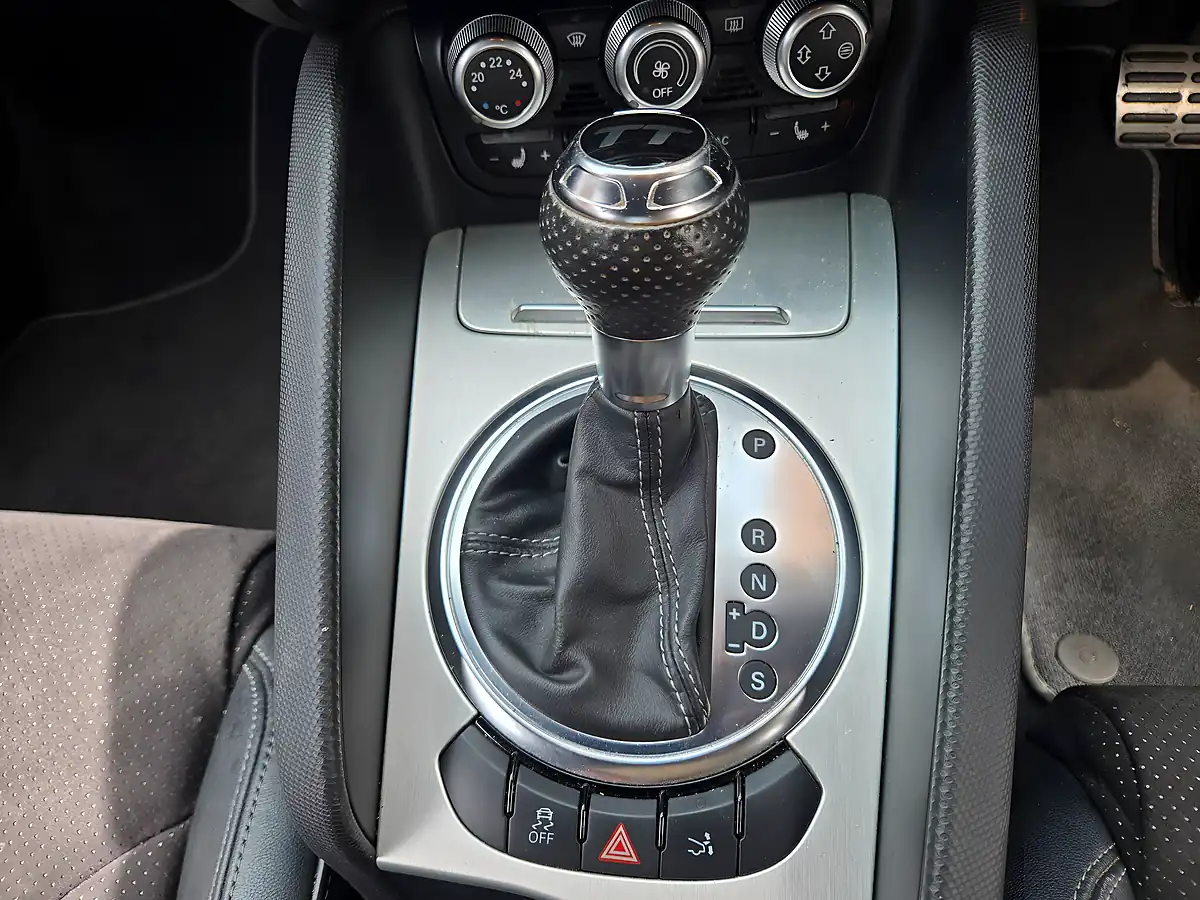 Used 2012 Audi Tt Black Edition White - Interior and Exterior details 11