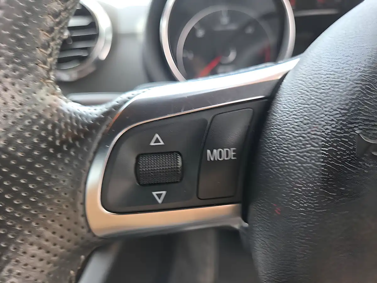 Used 2012 Audi Tt Black Edition White - Interior and Exterior details 15