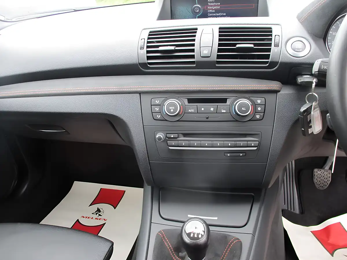 Used 2012 BMW 1 Series Coupe White - Interior and Exterior details 11