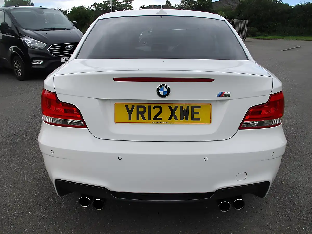Used 2012 BMW 1 Series Coupe White - Interior and Exterior details 16