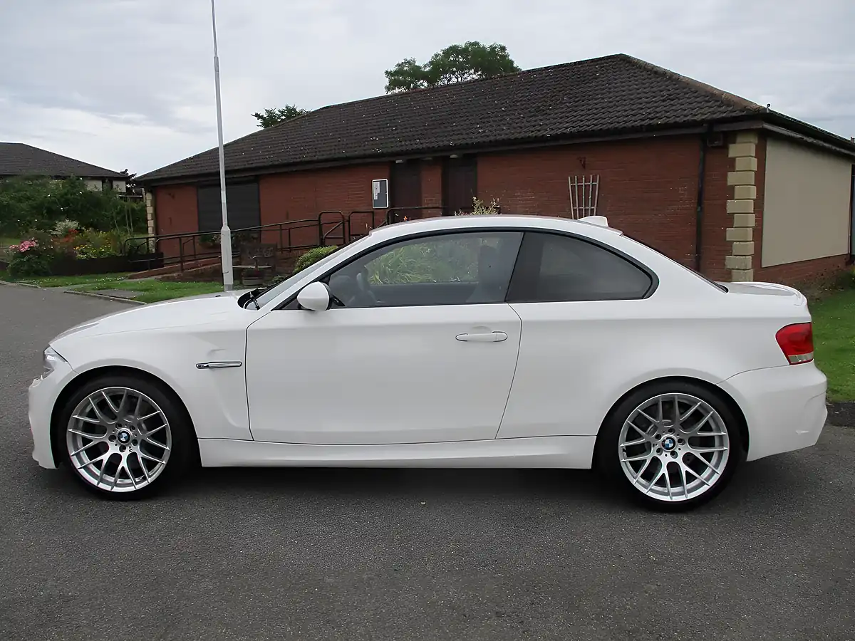 Used 2012 BMW 1 Series Coupe White - Interior and Exterior details 8