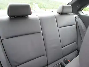 Used 2012 BMW 1 Series Coupe White - Interior and Exterior details 9
