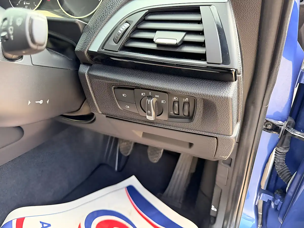 Used 2012 BMW 1 Series M Sport Blue - Interior and Exterior details 14