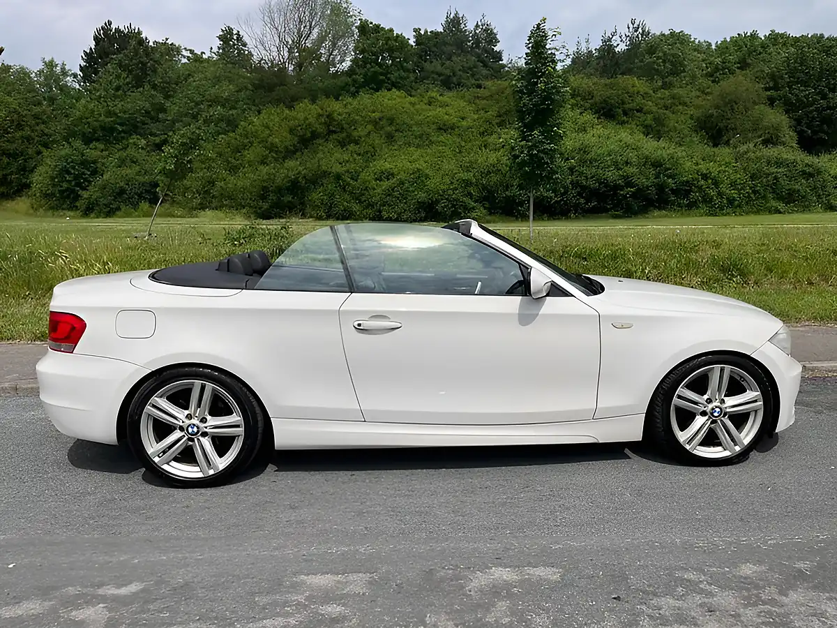 Used 2012 BMW 1 Series M Sport White - Front View