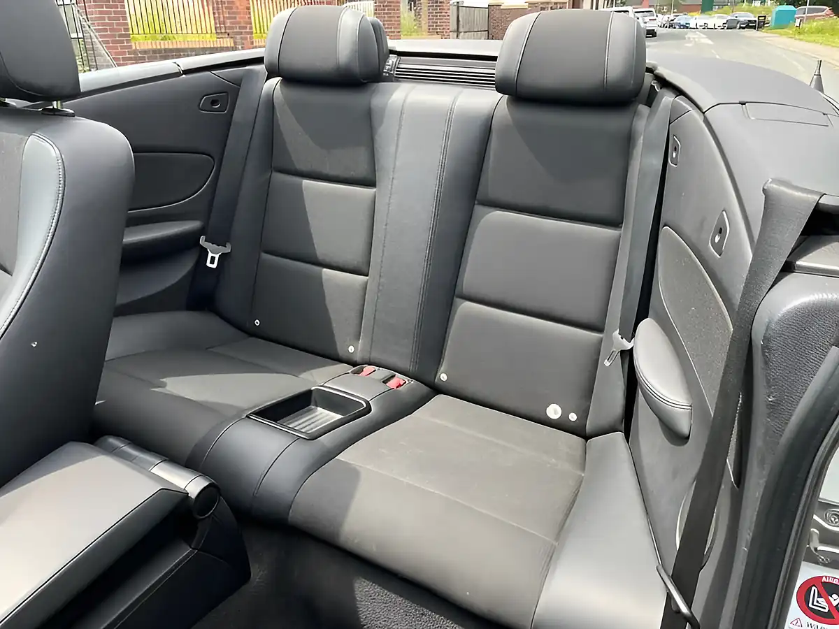 Used 2012 BMW 1 Series M Sport White - Interior and Exterior details 14