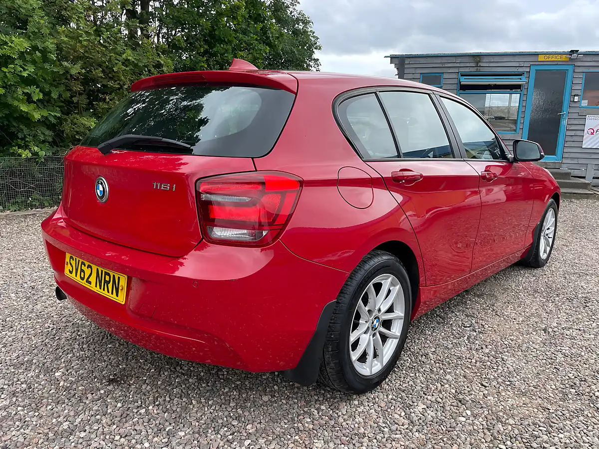 Used 2012 BMW 1 Series Se Red - Interior and Exterior details 3