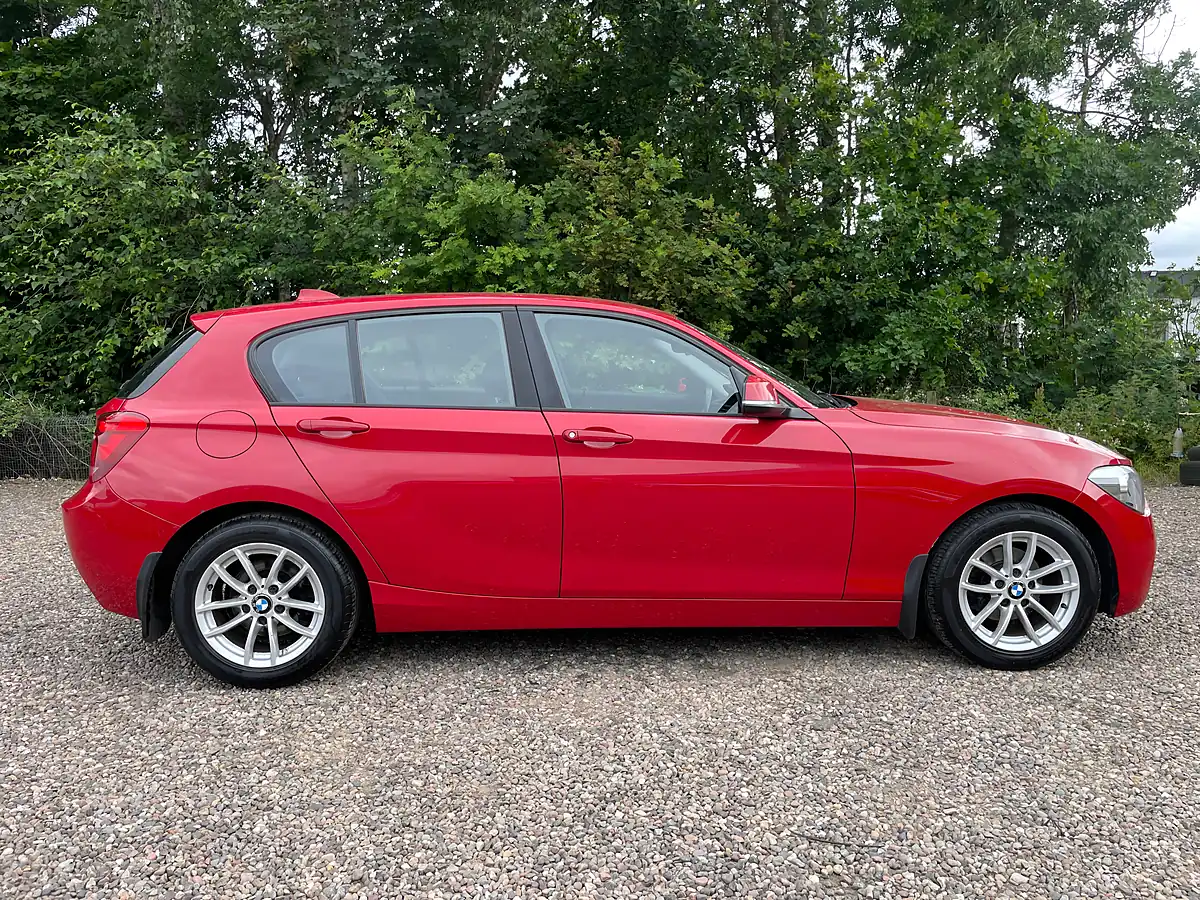 Used 2012 BMW 1 Series Se Red - Interior and Exterior details 5