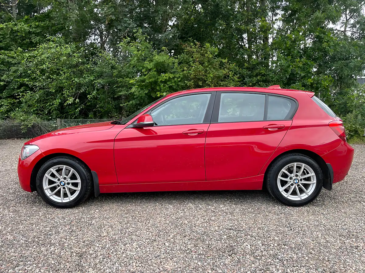Used 2012 BMW 1 Series Se Red - Interior and Exterior details 6