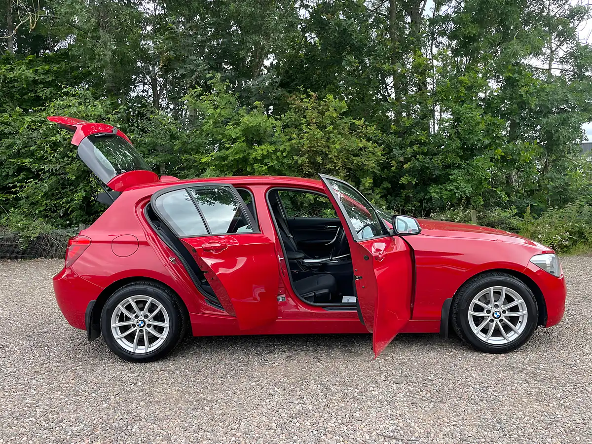 Used 2012 BMW 1 Series Se Red - Interior and Exterior details 7
