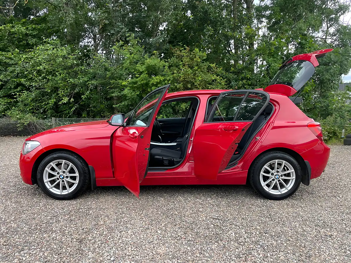 Used 2012 BMW 1 Series Se Red - Interior and Exterior details 8