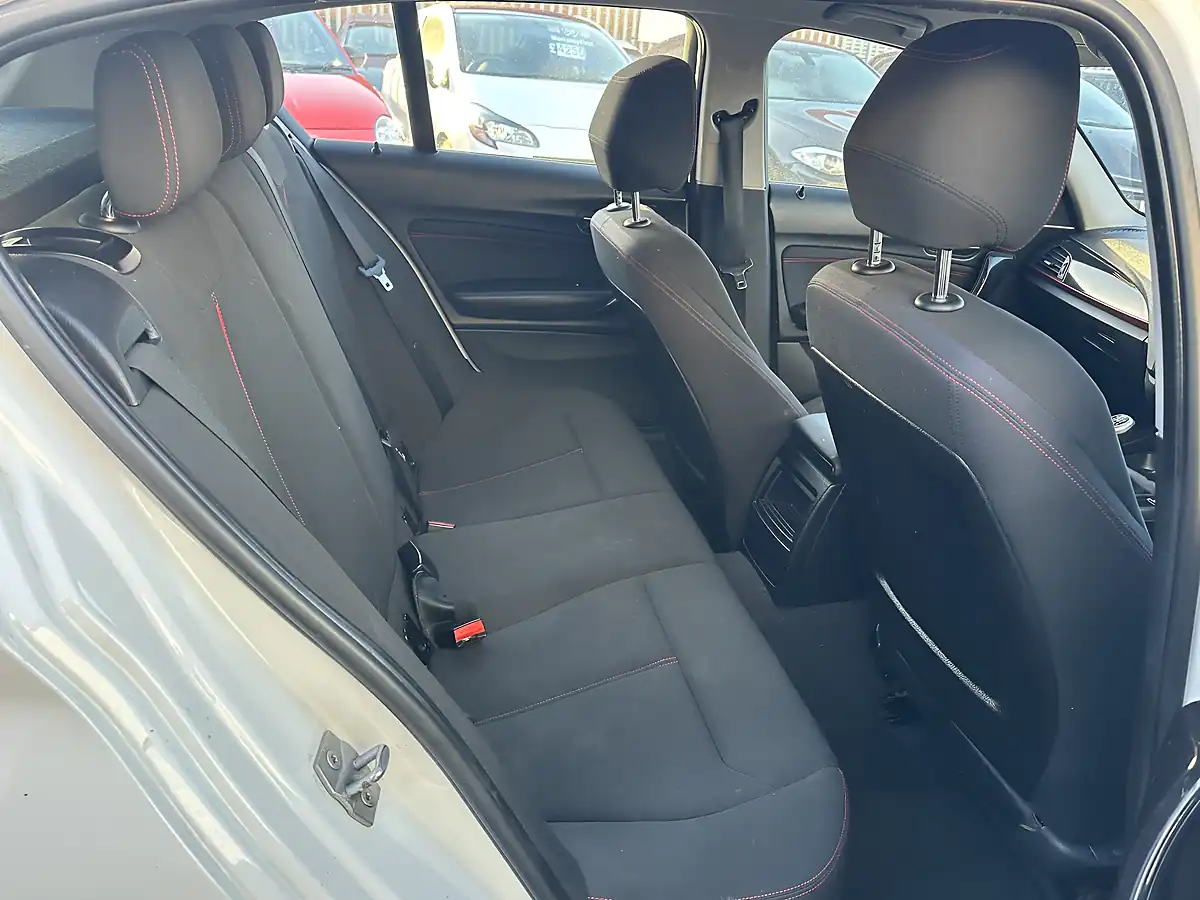 Used 2012 BMW 1 Series Sport Alpine White - Interior and Exterior details 11
