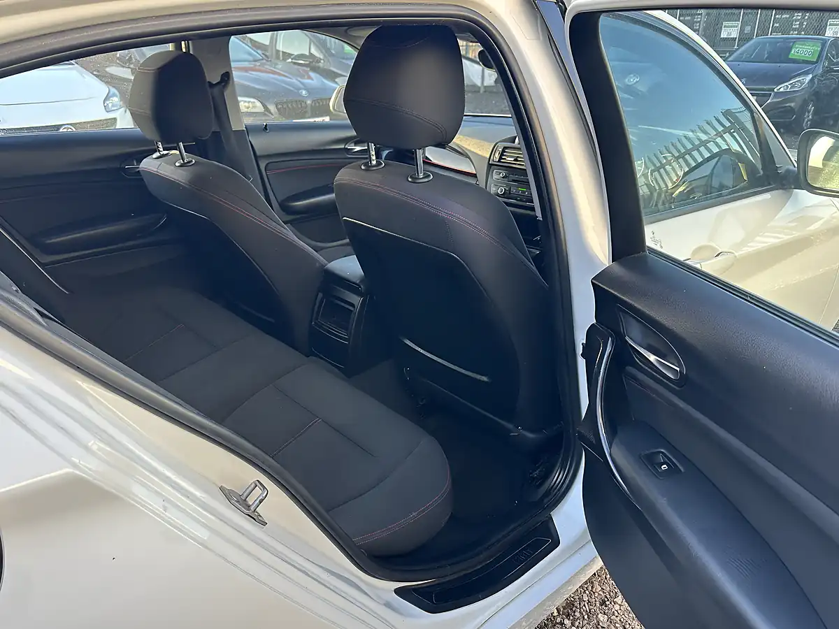 Used 2012 BMW 1 Series Sport Alpine White - Interior and Exterior details 12