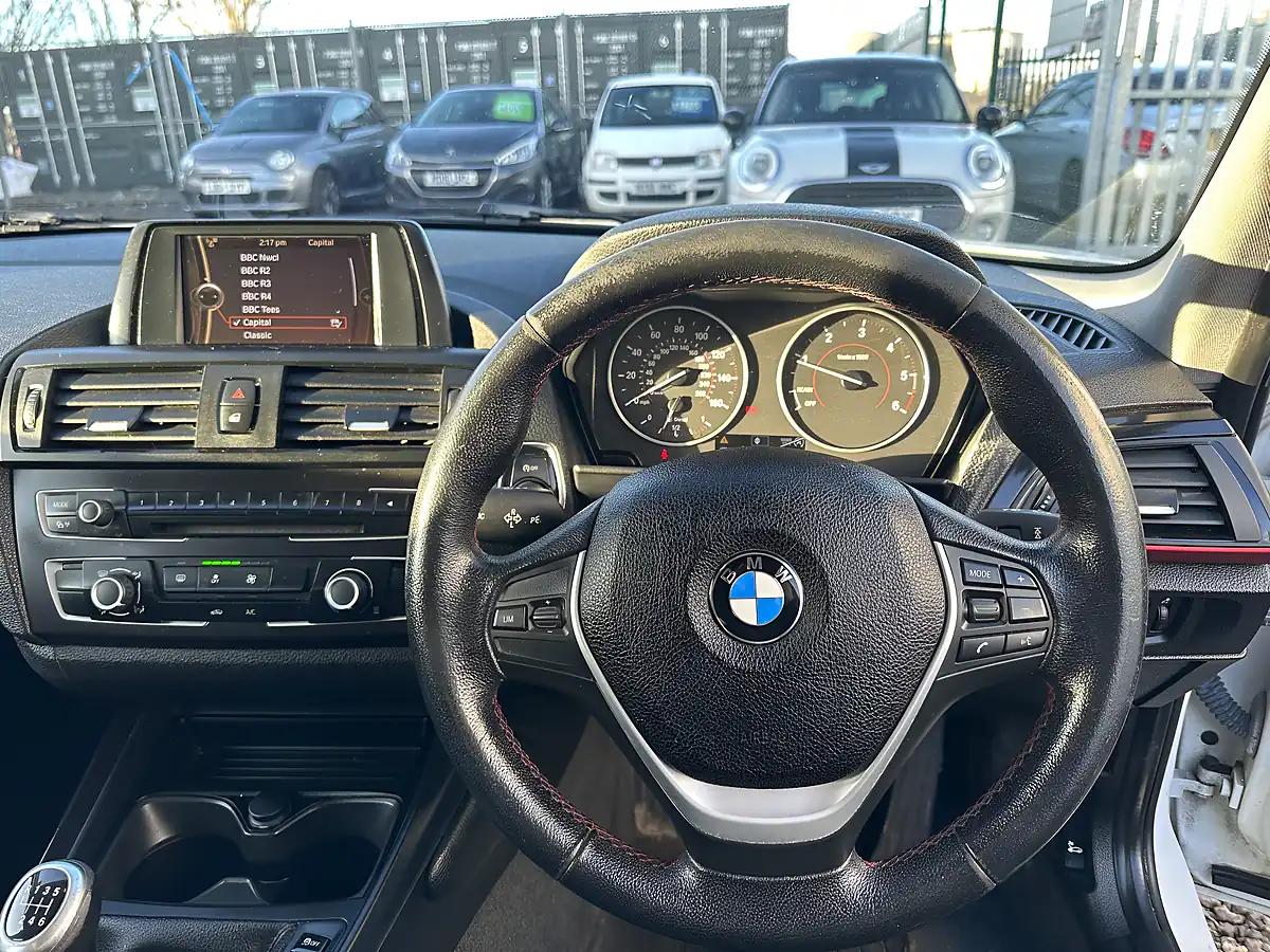 Used 2012 BMW 1 Series Sport Alpine White - Interior and Exterior details 17