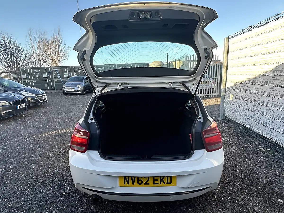 Used 2012 BMW 1 Series Sport Alpine White - Interior and Exterior details 9