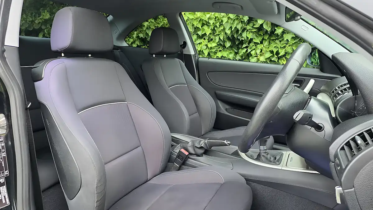 Used 2012 BMW 1 Series Sport Black - Interior and Exterior details 10