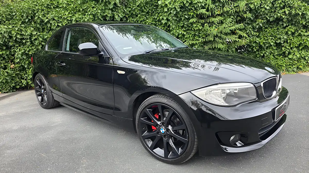 Used 2012 BMW 1 Series Sport Black - Interior and Exterior details 7