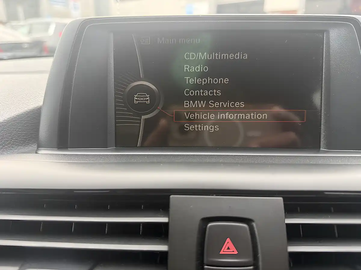 Used 2012 BMW 1 Series Sport Black - Interior and Exterior details 11