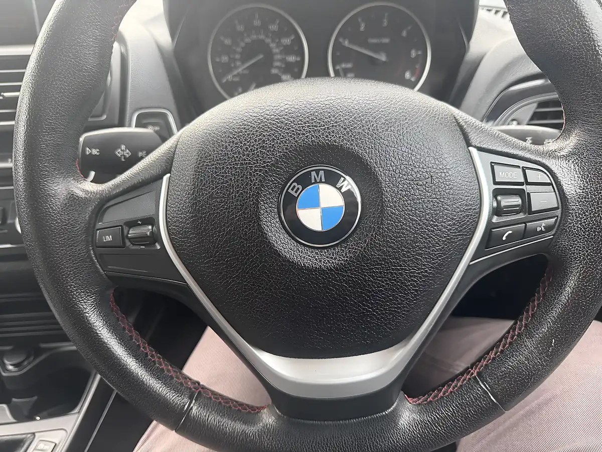 Used 2012 BMW 1 Series Sport Black - Interior and Exterior details 14
