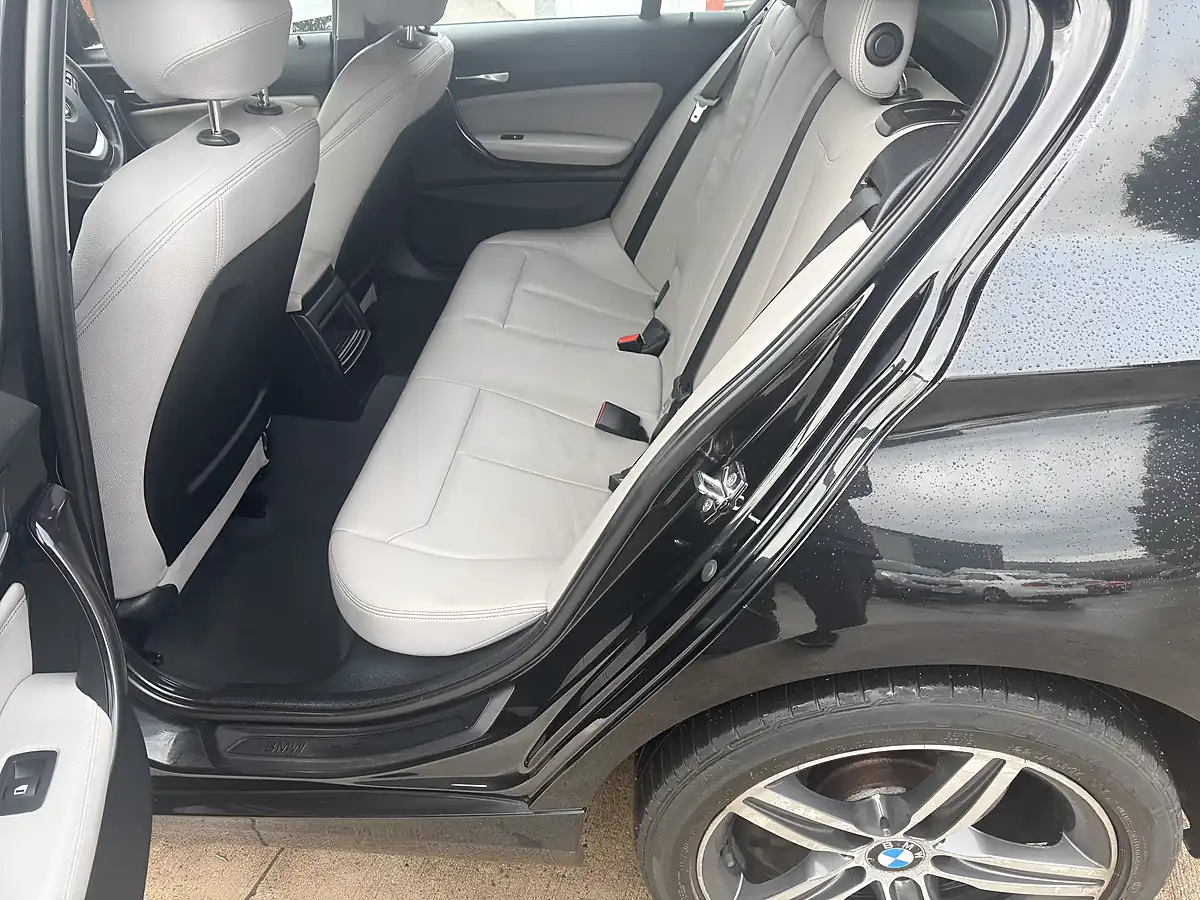 Used 2012 BMW 1 Series Sport Black - Interior and Exterior details 18