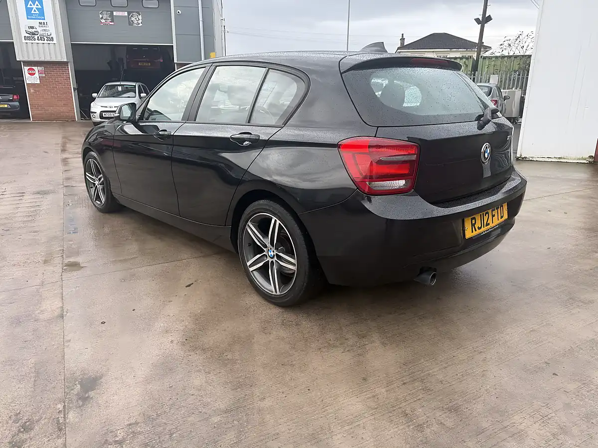 Used 2012 BMW 1 Series Sport Black - Interior and Exterior details 3
