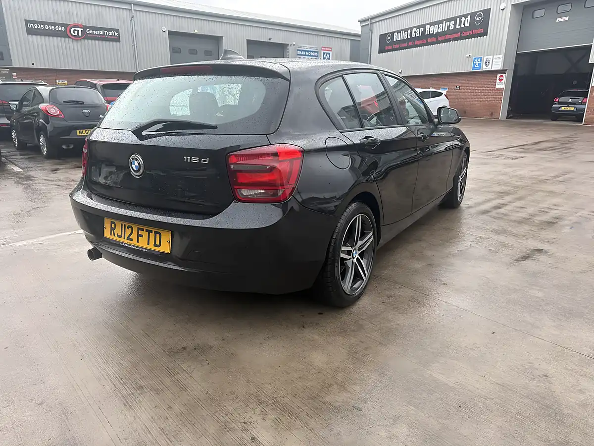 Used 2012 BMW 1 Series Sport Black - Interior and Exterior details 4