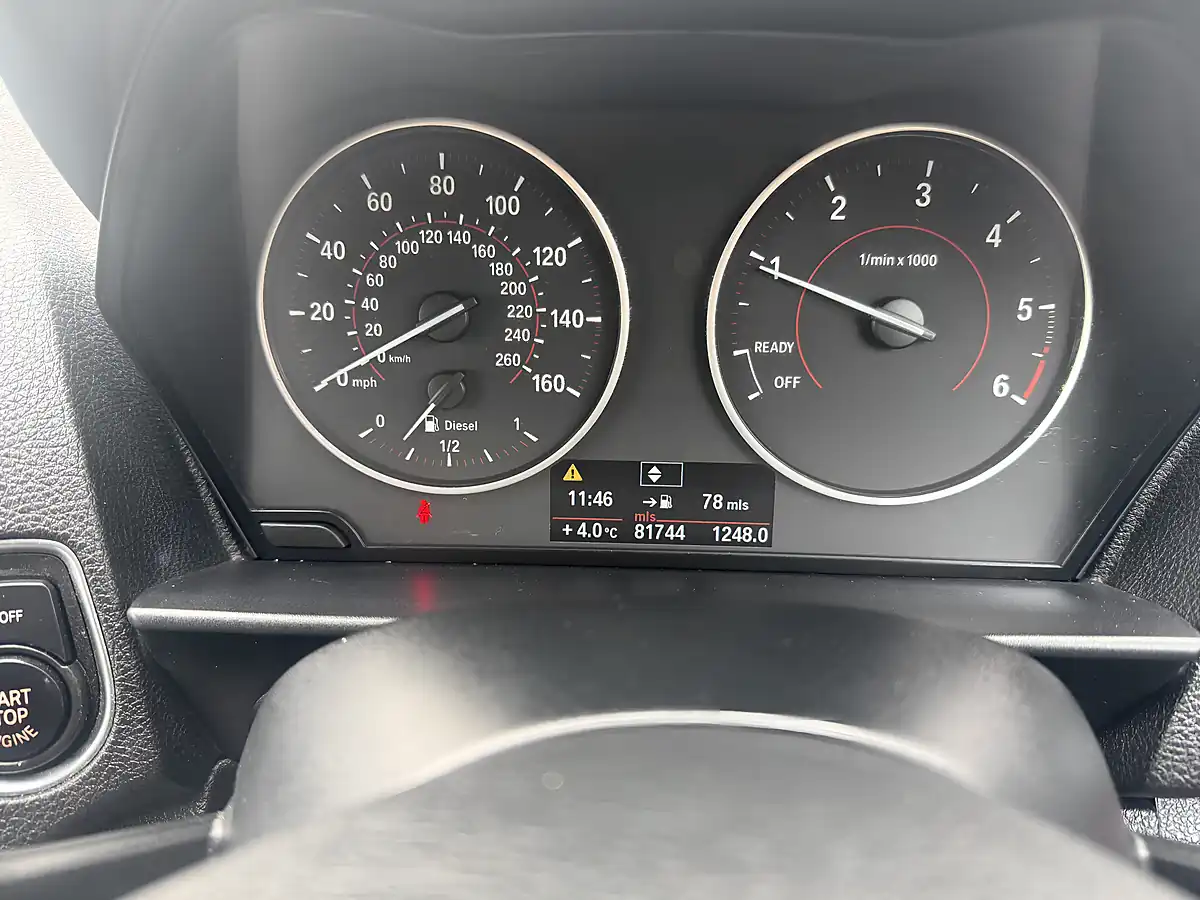 Used 2012 BMW 1 Series Sport Black - Interior and Exterior details 9