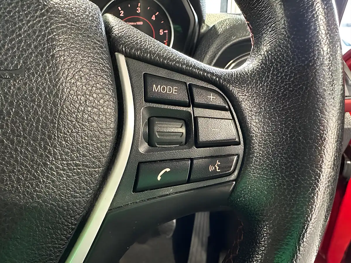 Used 2012 BMW 1 Series Sport Red - Interior and Exterior details 16