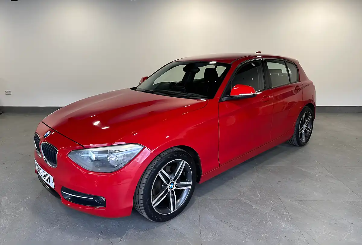 Used 2012 BMW 1 Series Sport Red - Interior and Exterior details 7
