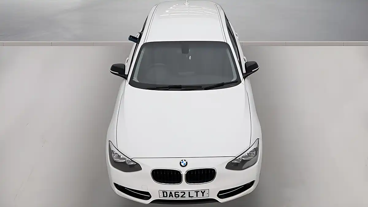 Used 2012 BMW 1 Series Sport White - Interior and Exterior details 17