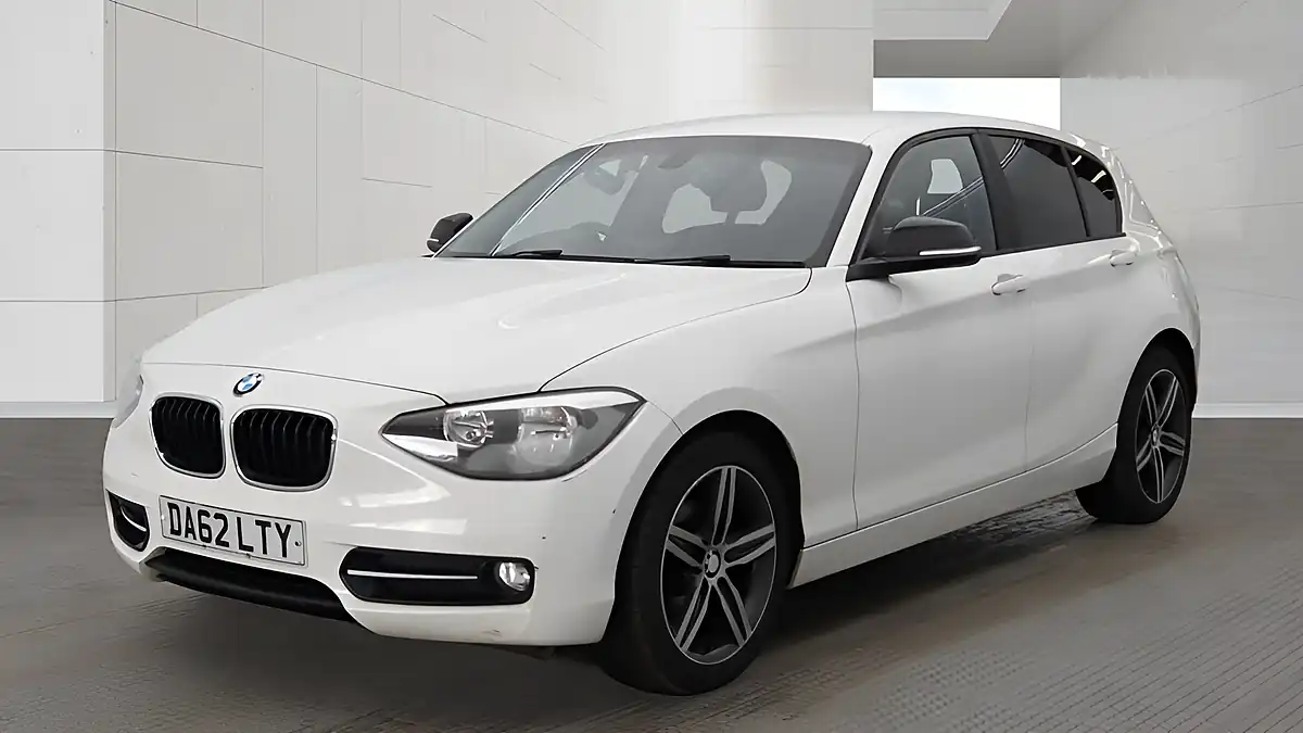 Used 2012 BMW 1 Series Sport White - Interior and Exterior details 2