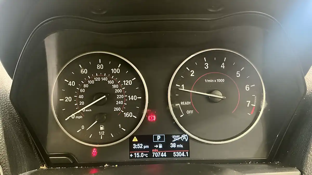 Used 2012 BMW 1 Series Sport White - Interior and Exterior details 7