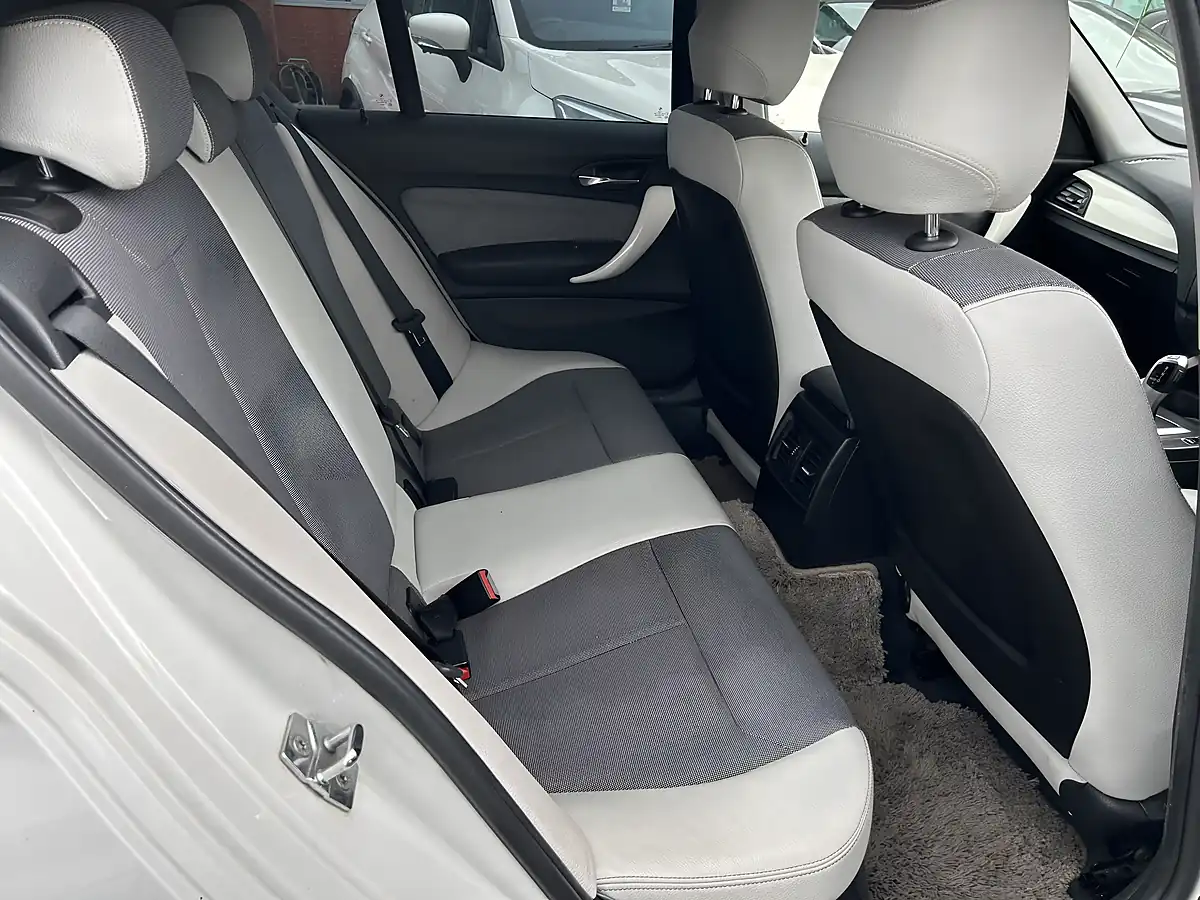 Used 2012 BMW 1 Series White - Interior and Exterior details 14