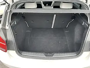 Used 2012 BMW 1 Series White - Interior and Exterior details 16
