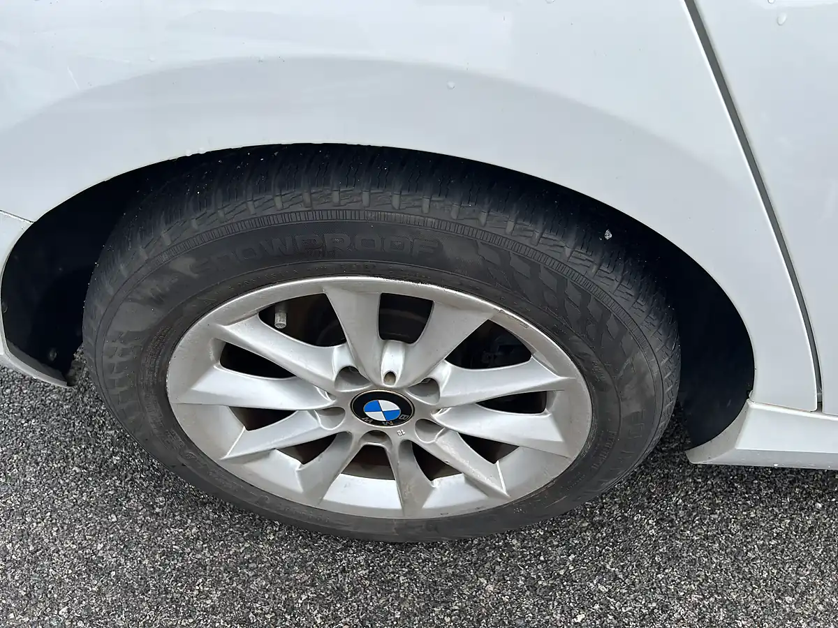 Used 2012 BMW 1 Series White - Interior and Exterior details 20