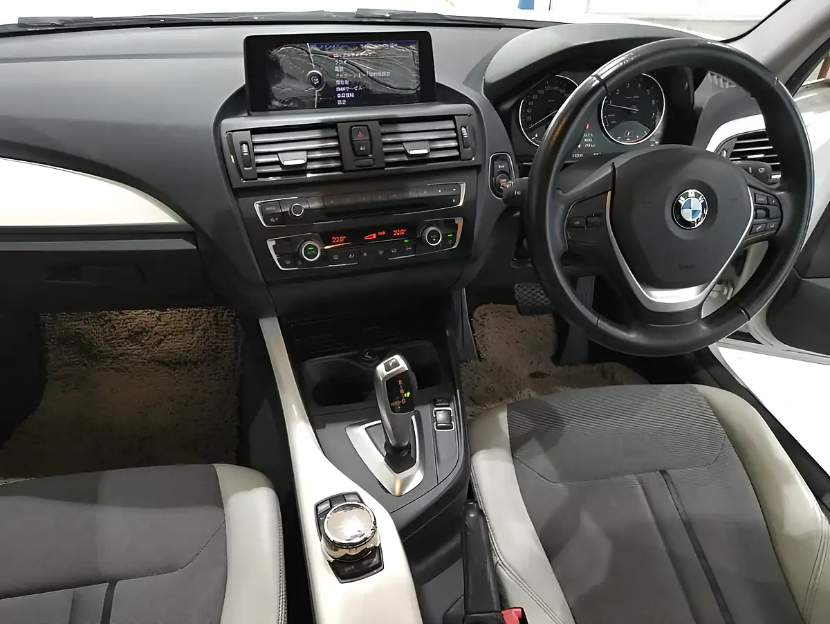 Used 2012 BMW 1 Series White - Interior and Exterior details 4