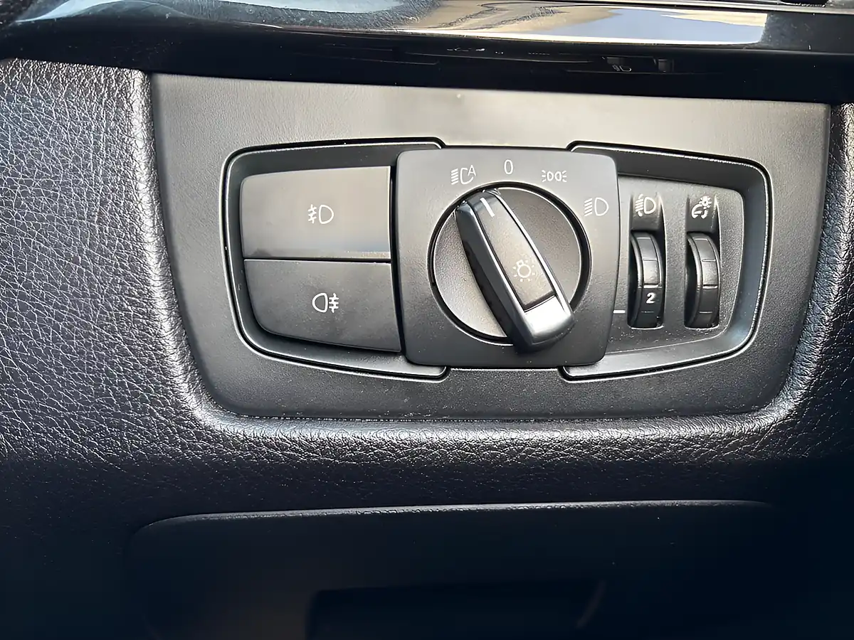 Used 2012 BMW 3 Series Efficientdynamics Grey - Interior and Exterior details 17