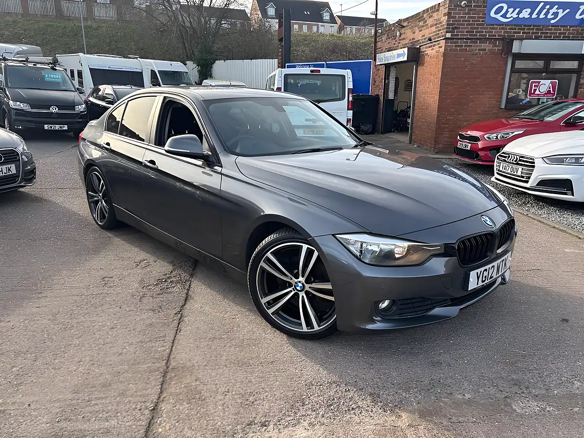 Used 2012 BMW 3 Series Efficientdynamics Grey - Interior and Exterior details 3