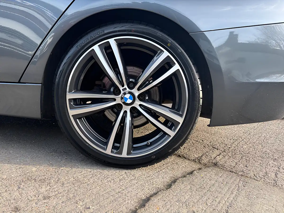 Used 2012 BMW 3 Series Efficientdynamics Grey - Interior and Exterior details 5