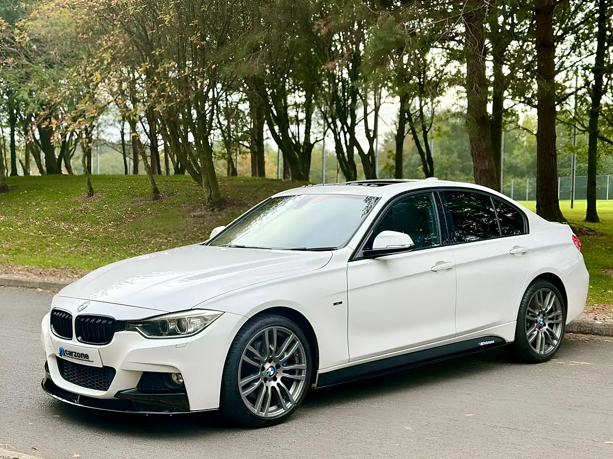 Used 2012 BMW 3 Series M Sport Alpine White - Interior and Exterior details 9