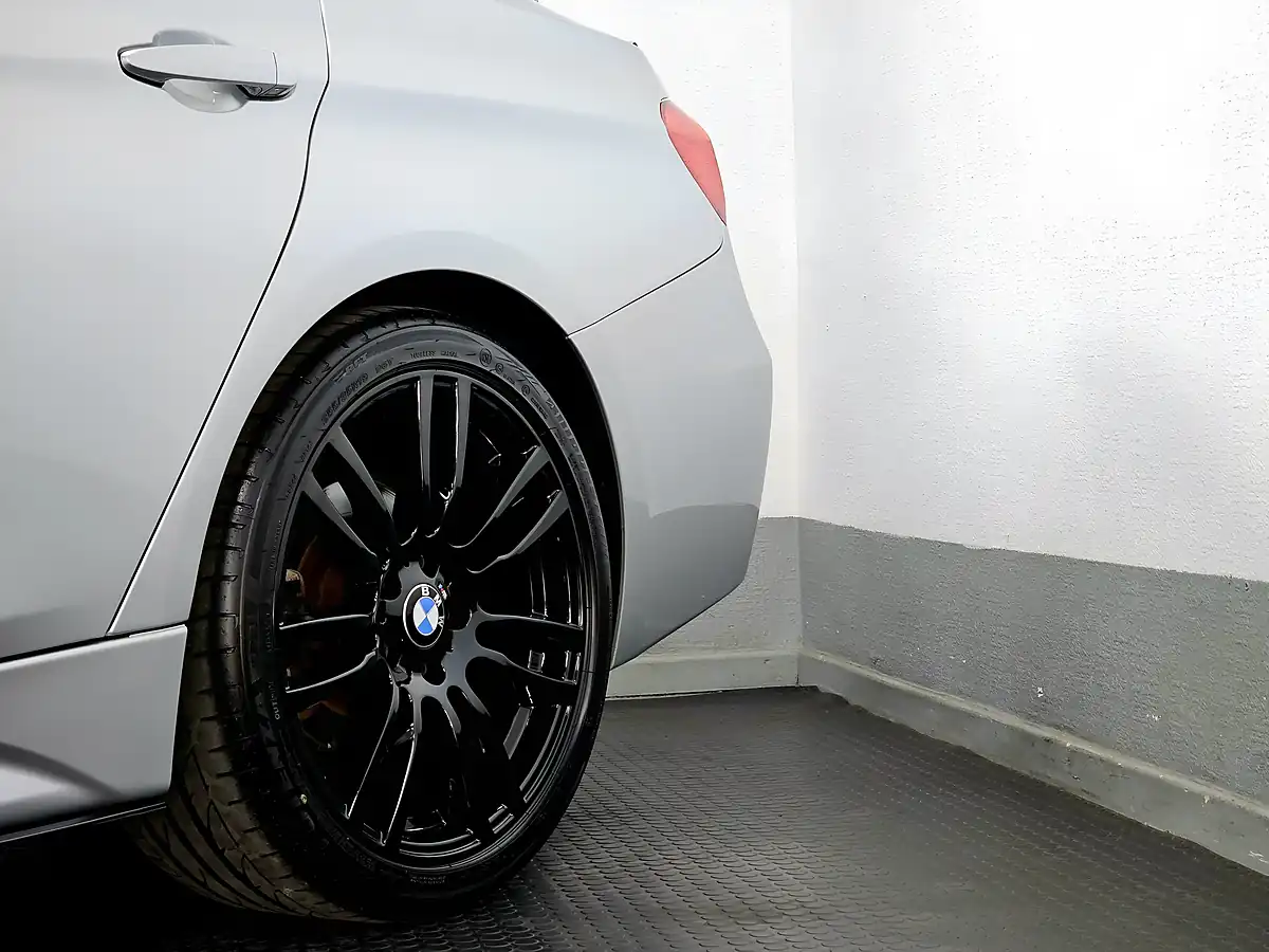 Used 2012 BMW 3 Series M Sport Glacier Silver - Interior and Exterior details 10