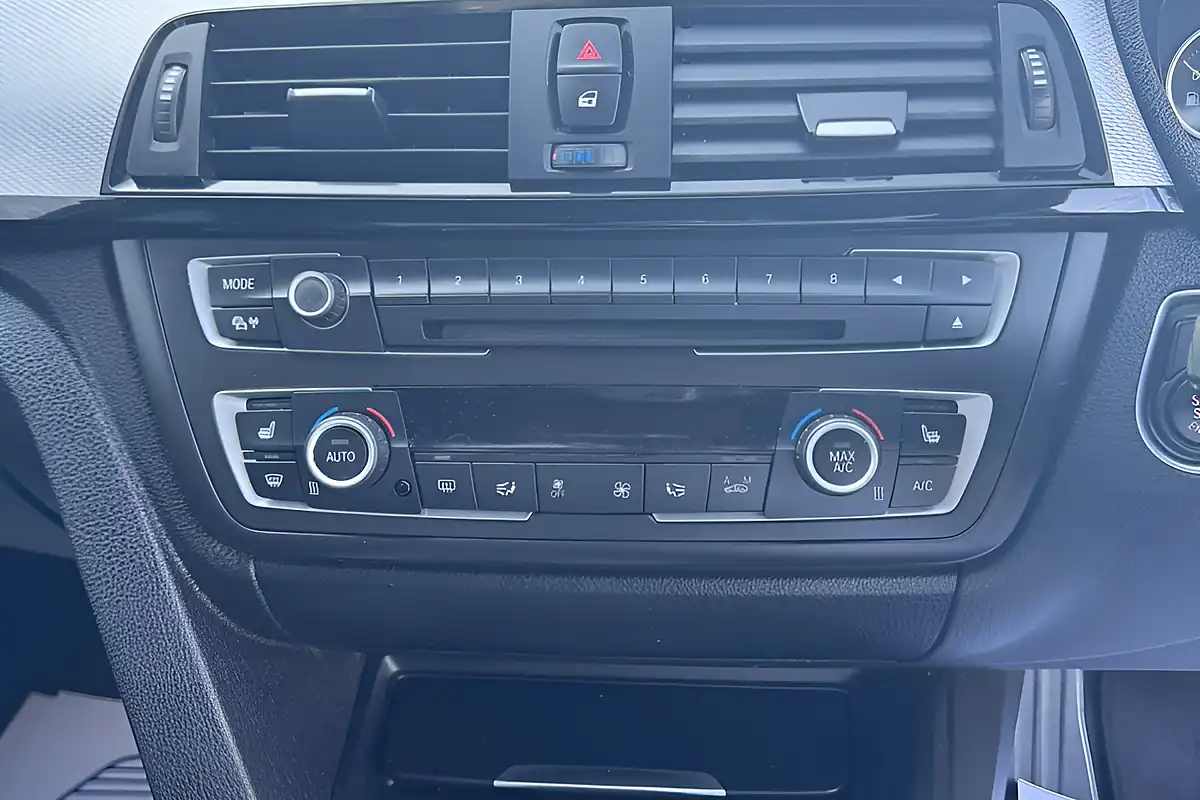 Used 2012 BMW 3 Series M Sport White - Interior and Exterior details 11