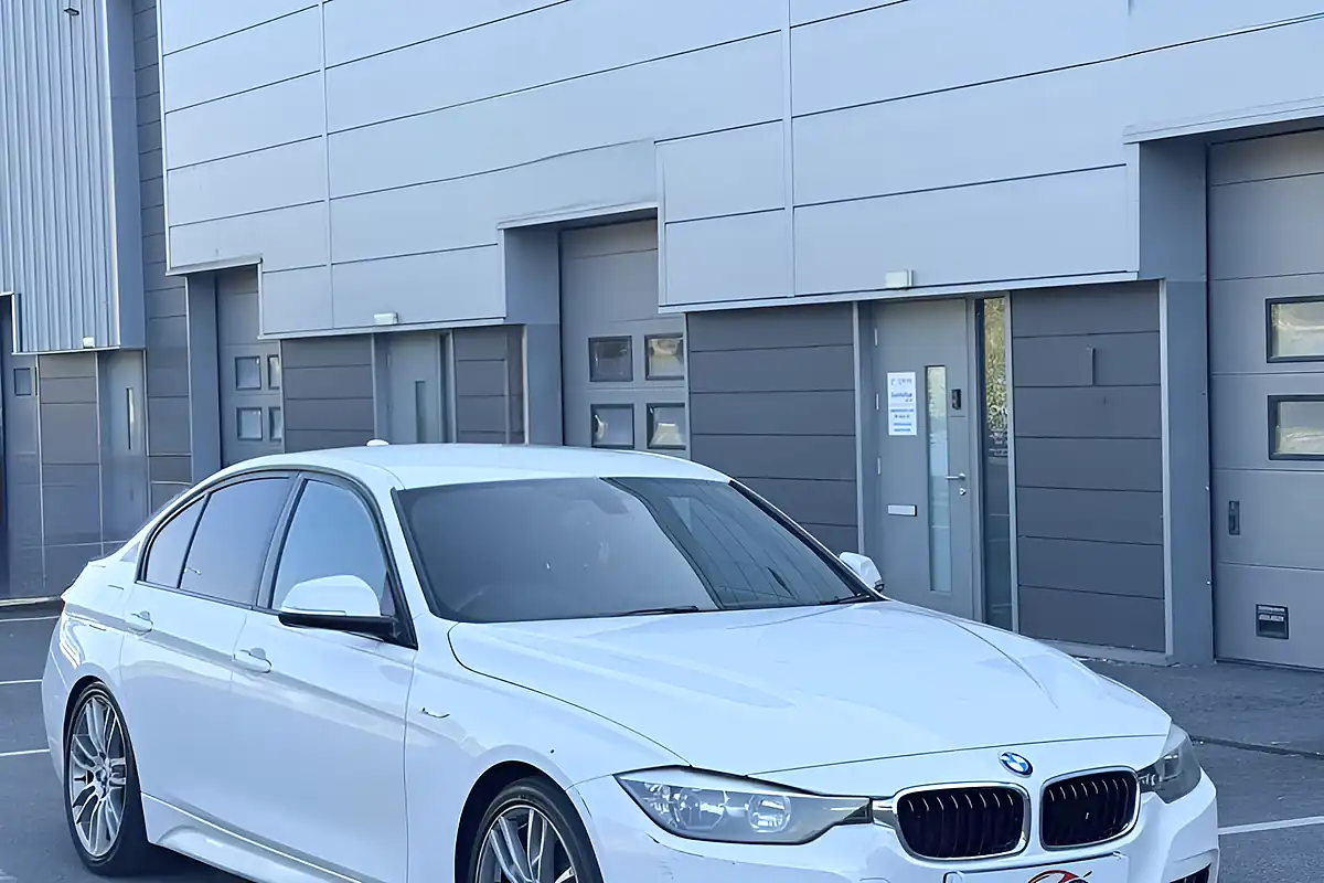 Used 2012 BMW 3 Series M Sport White - Interior and Exterior details 3
