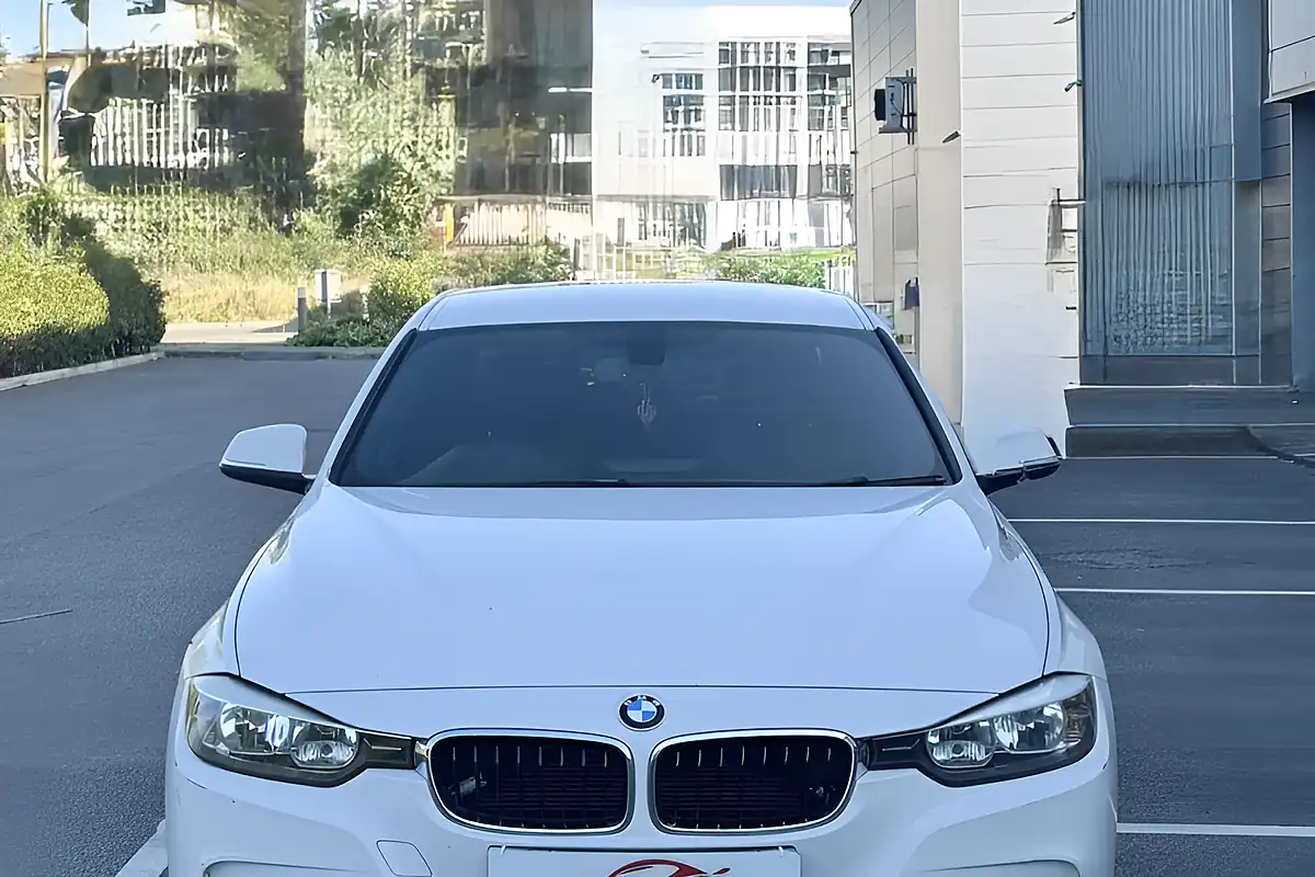 Used 2012 BMW 3 Series M Sport White - Interior and Exterior details 9